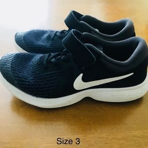 Boys size 3 shoes